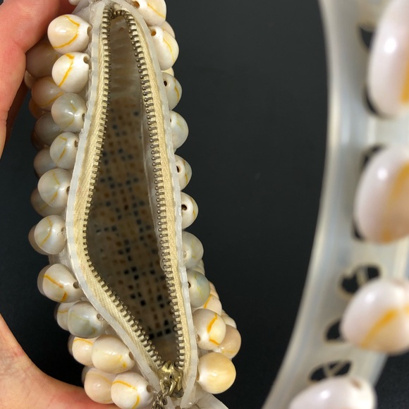 Vintage Mini Seashell Handbag - Picture 11 of 11